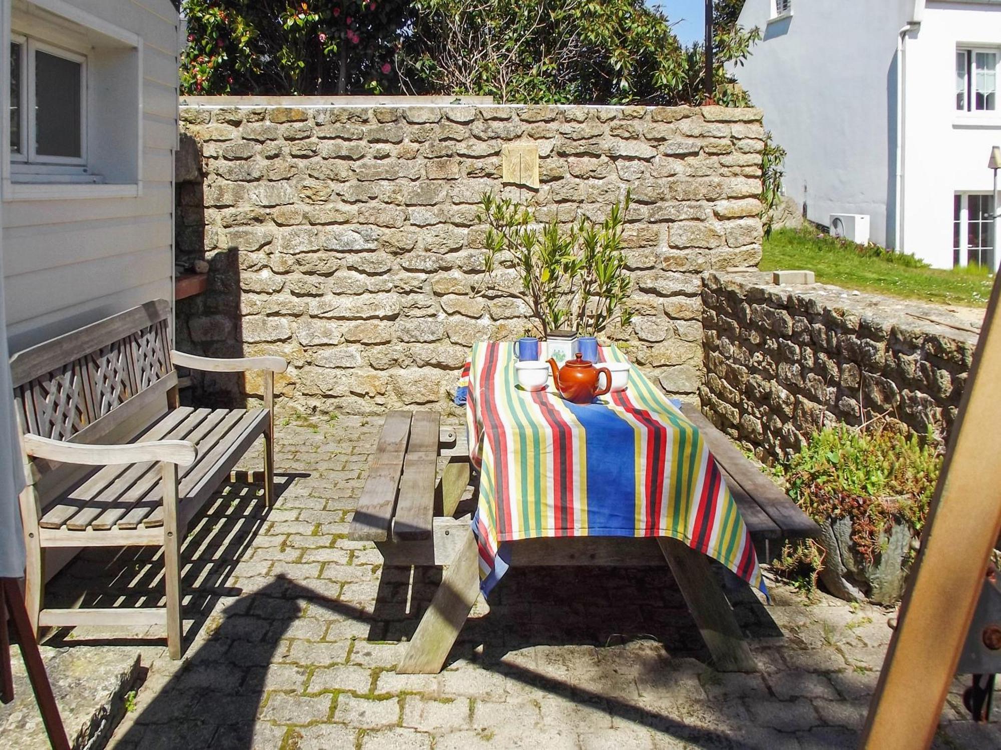 Maison d'une chambre a Tredrez Locquemeau a 800 m de la plage avec jardin amenage et wifi Coat-Tredrez Extérieur photo